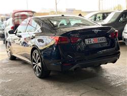 نيسان ألتيما